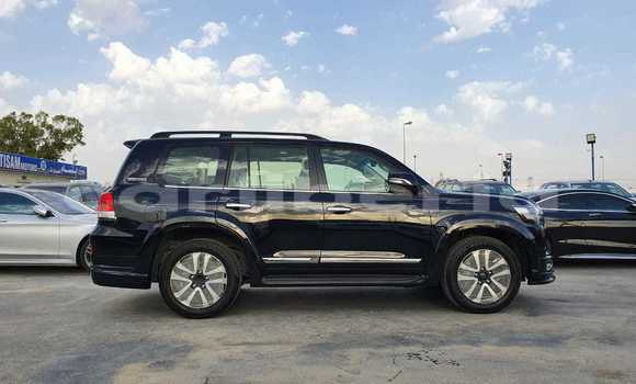 Acheter Neuf Voiture Toyota Land Cruiser Noir à Barclayville, Grand Kru County Acheter Neuf Voiture Toyota Land Cruiser Noir à Barclayville, Grand Kru County