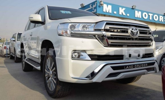 Buy Import Toyota Land Cruiser White Car in Import - Dubai in Bomi County Buy Import Toyota Land Cruiser White Car in Import - Dubai in Bomi County