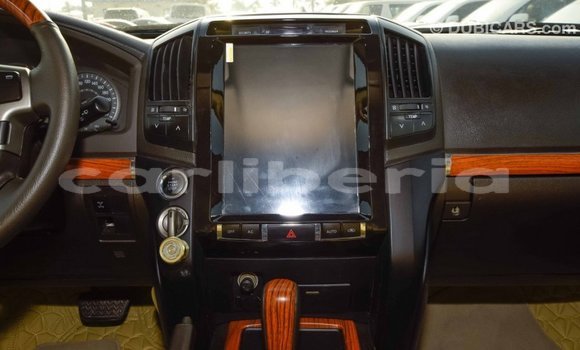 Buy Import Toyota Land Cruiser White Car in Import - Dubai in Bomi County Buy Import Toyota Land Cruiser White Car in Import - Dubai in Bomi County