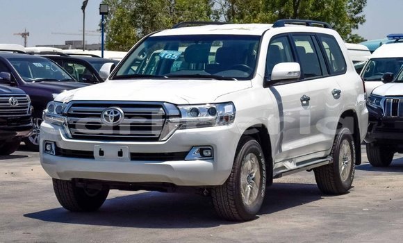 Acheter Neuf Voiture Toyota Land Cruiser Blanc à Barclayville, Grand Kru County Acheter Neuf Voiture Toyota Land Cruiser Blanc à Barclayville, Grand Kru County