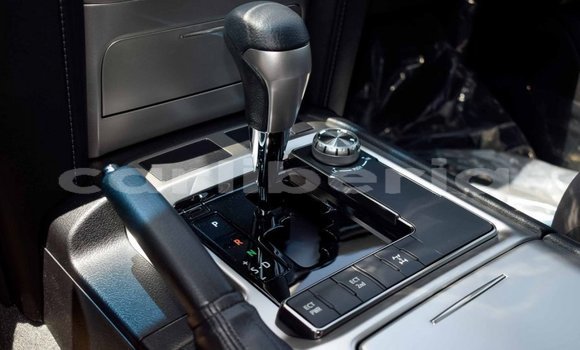 Acheter Neuf Voiture Toyota Land Cruiser Blanc à Barclayville, Grand Kru County Acheter Neuf Voiture Toyota Land Cruiser Blanc à Barclayville, Grand Kru County