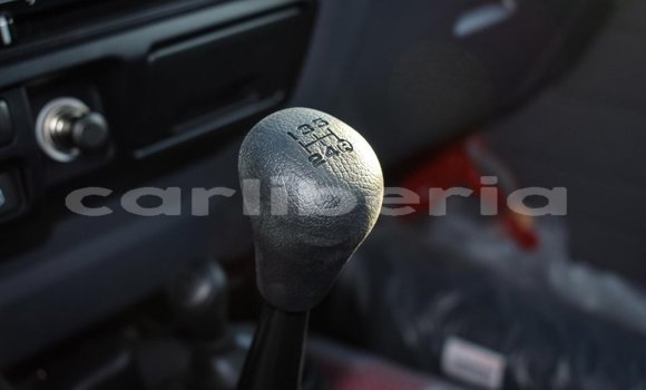 Acheter Neuf Voiture Toyota Land Cruiser Blanc à Barclayville, Grand Kru County Acheter Neuf Voiture Toyota Land Cruiser Blanc à Barclayville, Grand Kru County