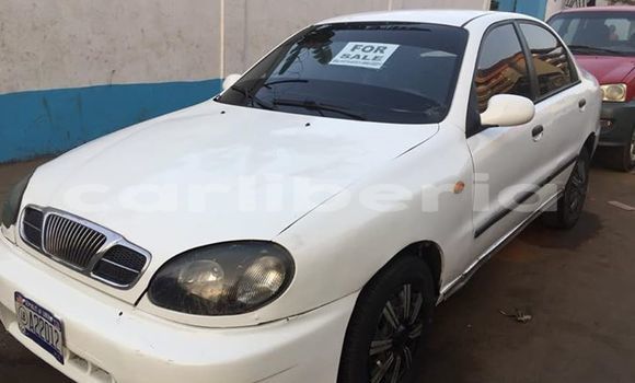 Buy Used Daewoo Lanos White Car in Monrovia in Montserrado County Buy Used Daewoo Lanos White Car in Monrovia in Montserrado County