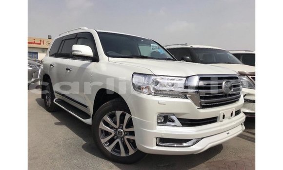 Buy Import Toyota Land Cruiser White Car in Import - Dubai in Bomi County Buy Import Toyota Land Cruiser White Car in Import - Dubai in Bomi County
