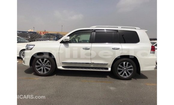 Buy Import Toyota Land Cruiser White Car in Import - Dubai in Bomi County Buy Import Toyota Land Cruiser White Car in Import - Dubai in Bomi County