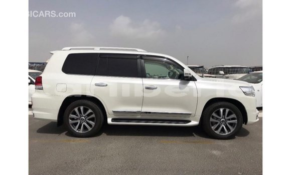 Buy Import Toyota Land Cruiser White Car in Import - Dubai in Bomi County Buy Import Toyota Land Cruiser White Car in Import - Dubai in Bomi County