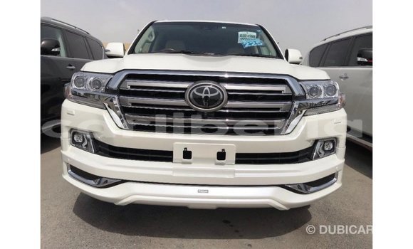 Buy Import Toyota Land Cruiser White Car in Import - Dubai in Bomi County Buy Import Toyota Land Cruiser White Car in Import - Dubai in Bomi County