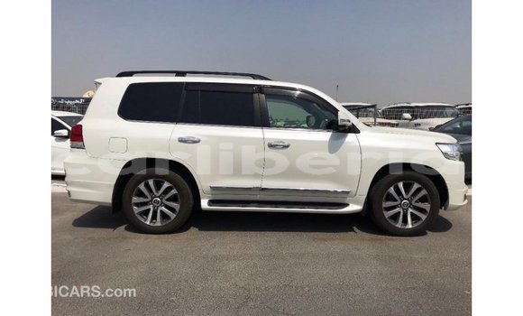 Buy Import Toyota Land Cruiser White Car in Import - Dubai in Bomi County Buy Import Toyota Land Cruiser White Car in Import - Dubai in Bomi County