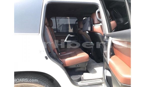 Buy Import Toyota Land Cruiser White Car in Import - Dubai in Bomi County Buy Import Toyota Land Cruiser White Car in Import - Dubai in Bomi County