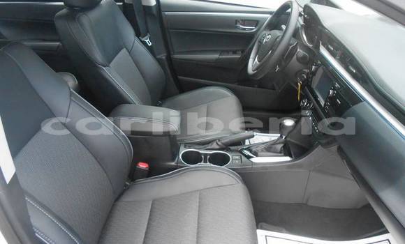 Buy Used Toyota Corolla White Car in Monrovia in Montserrado County Buy Used Toyota Corolla White Car in Monrovia in Montserrado County