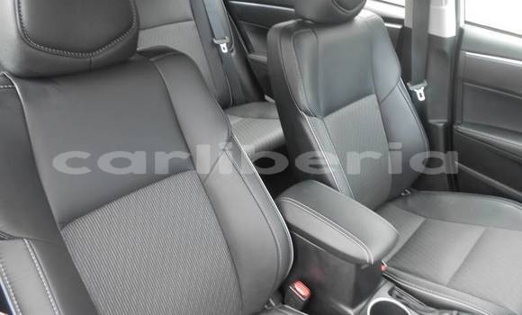 Buy Used Toyota Corolla White Car in Monrovia in Montserrado County Buy Used Toyota Corolla White Car in Monrovia in Montserrado County