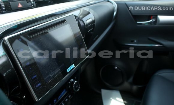 Acheter Import Voiture Toyota Hilux Noir à Import - Dubai, Comté de Bomi Acheter Import Voiture Toyota Hilux Noir à Import - Dubai, Comté de Bomi