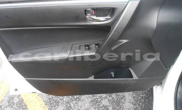 Buy Used Toyota Corolla White Car in Monrovia in Montserrado County Buy Used Toyota Corolla White Car in Monrovia in Montserrado County