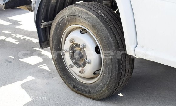 Buy Import Mercedes-Benz 190 White Car in Import - Dubai in Bomi County Buy Import Mercedes-Benz 190 White Car in Import - Dubai in Bomi County