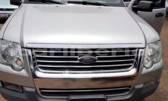 Buy Used Ford Explorer Silver Car in Bensonville in Montserrado County Buy Used Ford Explorer Silver Car in Bensonville in Montserrado County