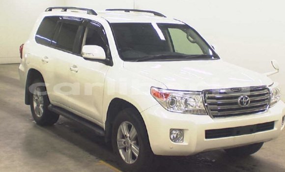 Buy Import Toyota Land Cruiser White Car in Import - Dubai in Bomi County Buy Import Toyota Land Cruiser White Car in Import - Dubai in Bomi County