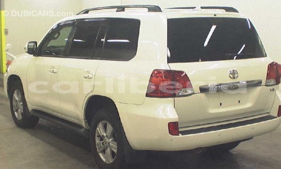 Buy Import Toyota Land Cruiser White Car in Import - Dubai in Bomi County Buy Import Toyota Land Cruiser White Car in Import - Dubai in Bomi County