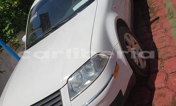 Buy Used Volkswagen Passat White Car in Monrovia in Montserrado County