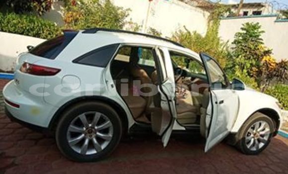 Buy Used Infiniti FX–Series White Car in Monrovia in Montserrado County Buy Used Infiniti FX–Series White Car in Monrovia in Montserrado County