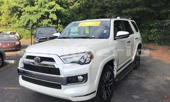 Buy Used Toyota 4Runner White Car in Monrovia in Montserrado County Buy Used Toyota 4Runner White Car in Monrovia in Montserrado County