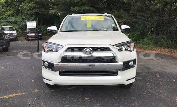 Buy Used Toyota 4Runner White Car in Monrovia in Montserrado County Buy Used Toyota 4Runner White Car in Monrovia in Montserrado County