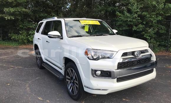 Buy Used Toyota 4Runner White Car in Monrovia in Montserrado County Buy Used Toyota 4Runner White Car in Monrovia in Montserrado County