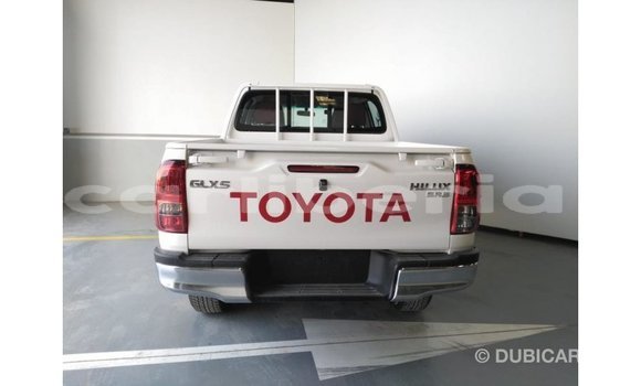Buy Import Toyota Hilux White Car in Import - Dubai in Bomi County Buy Import Toyota Hilux White Car in Import - Dubai in Bomi County