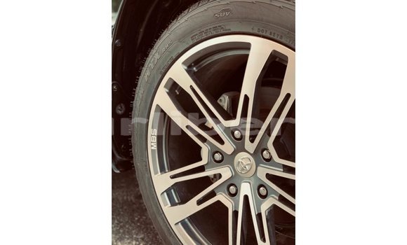 Acheter Import Voiture Toyota Land Cruiser Noir à Import - Dubai, Comté de Bomi Acheter Import Voiture Toyota Land Cruiser Noir à Import - Dubai, Comté de Bomi