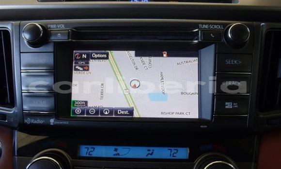 Buy Used Toyota RAV4 White Car in Monrovia in Montserrado County Buy Used Toyota RAV4 White Car in Monrovia in Montserrado County
