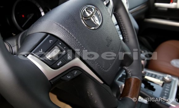 Acheter Import Voiture Toyota Land Cruiser Noir à Import - Dubai, Comté de Bomi Acheter Import Voiture Toyota Land Cruiser Noir à Import - Dubai, Comté de Bomi