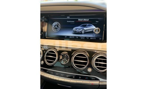 Acheter Import Voiture Mercedes-Benz 190 Blanc à Import - Dubai, Comté de Bomi Acheter Import Voiture Mercedes-Benz 190 Blanc à Import - Dubai, Comté de Bomi