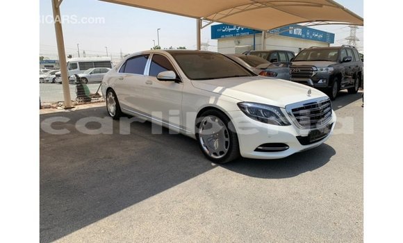 Acheter Import Voiture Mercedes-Benz 190 Blanc à Import - Dubai, Comté de Bomi Acheter Import Voiture Mercedes-Benz 190 Blanc à Import - Dubai, Comté de Bomi