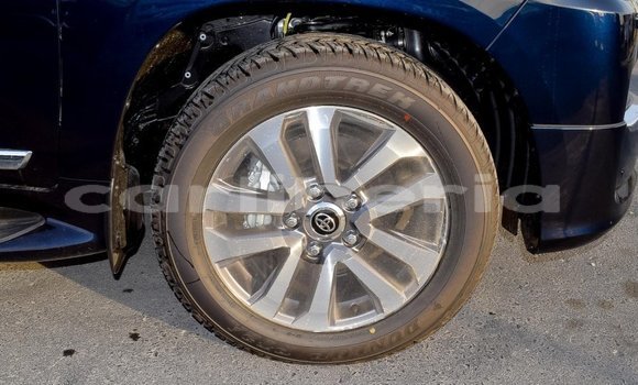 Acheter Neuf Voiture Toyota Land Cruiser Noir à Barclayville, Grand Kru County Acheter Neuf Voiture Toyota Land Cruiser Noir à Barclayville, Grand Kru County