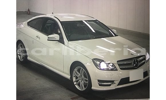 Buy Import Mercedes-Benz 190 White Car in Import - Dubai in Bomi County Buy Import Mercedes-Benz 190 White Car in Import - Dubai in Bomi County