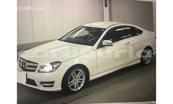 Buy Import Mercedes-Benz 190 White Car in Import - Dubai in Bomi County Buy Import Mercedes-Benz 190 White Car in Import - Dubai in Bomi County
