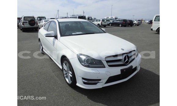 Buy Import Mercedes-Benz 190 White Car in Import - Dubai in Bomi County Buy Import Mercedes-Benz 190 White Car in Import - Dubai in Bomi County