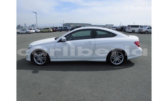 Buy Import Mercedes-Benz 190 White Car in Import - Dubai in Bomi County Buy Import Mercedes-Benz 190 White Car in Import - Dubai in Bomi County