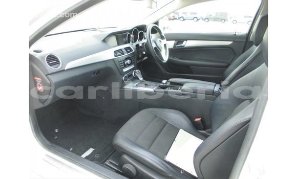 Buy Import Mercedes-Benz 190 White Car in Import - Dubai in Bomi County Buy Import Mercedes-Benz 190 White Car in Import - Dubai in Bomi County