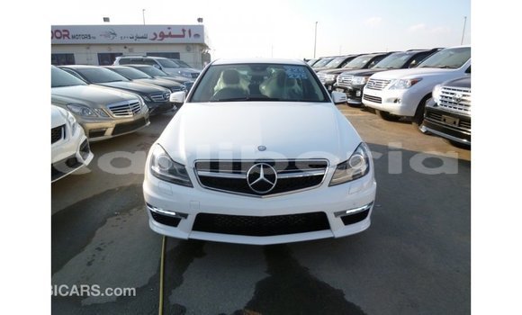 Buy Import Mercedes-Benz 200 White Car in Import - Dubai in Bomi County Buy Import Mercedes-Benz 200 White Car in Import - Dubai in Bomi County