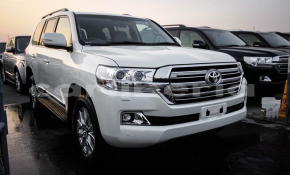 Buy Import Toyota Land Cruiser White Car in Import - Dubai in Bomi County Buy Import Toyota Land Cruiser White Car in Import - Dubai in Bomi County