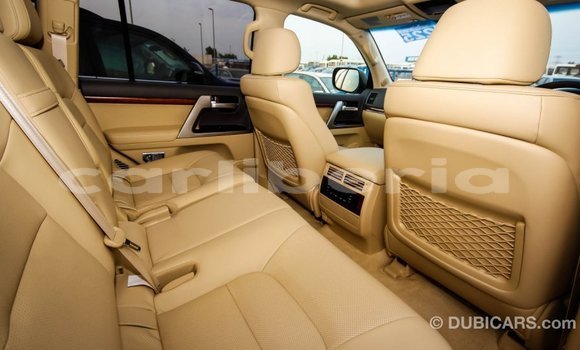 Buy Import Toyota Land Cruiser White Car in Import - Dubai in Bomi County Buy Import Toyota Land Cruiser White Car in Import - Dubai in Bomi County