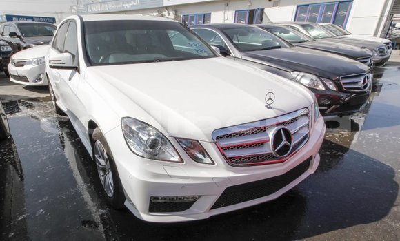 Buy Import Mercedes-Benz 200 White Car in Import - Dubai in Bomi County Buy Import Mercedes-Benz 200 White Car in Import - Dubai in Bomi County