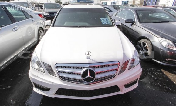 Buy Import Mercedes-Benz 200 White Car in Import - Dubai in Bomi County Buy Import Mercedes-Benz 200 White Car in Import - Dubai in Bomi County