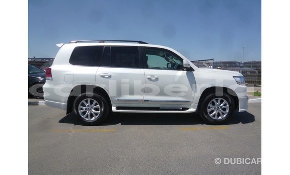 Buy Import Toyota Land Cruiser White Car in Import - Dubai in Bomi County Buy Import Toyota Land Cruiser White Car in Import - Dubai in Bomi County