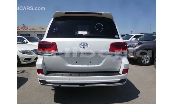 Buy Import Toyota Land Cruiser White Car in Import - Dubai in Bomi County Buy Import Toyota Land Cruiser White Car in Import - Dubai in Bomi County