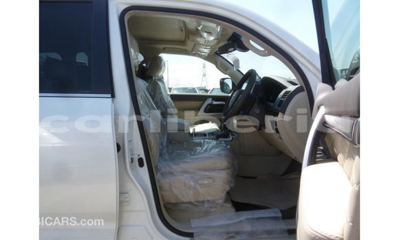 Buy Import Toyota Land Cruiser White Car in Import - Dubai in Bomi County Buy Import Toyota Land Cruiser White Car in Import - Dubai in Bomi County
