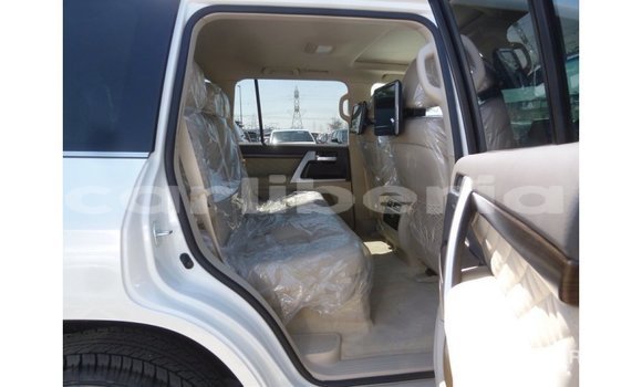 Buy Import Toyota Land Cruiser White Car in Import - Dubai in Bomi County Buy Import Toyota Land Cruiser White Car in Import - Dubai in Bomi County