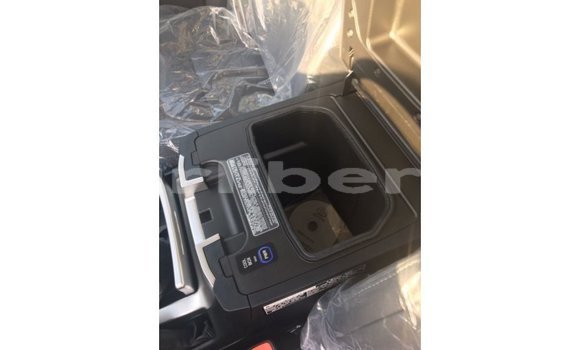 Acheter Import Voiture Toyota Land Cruiser Noir à Import - Dubai, Comté de Bomi Acheter Import Voiture Toyota Land Cruiser Noir à Import - Dubai, Comté de Bomi