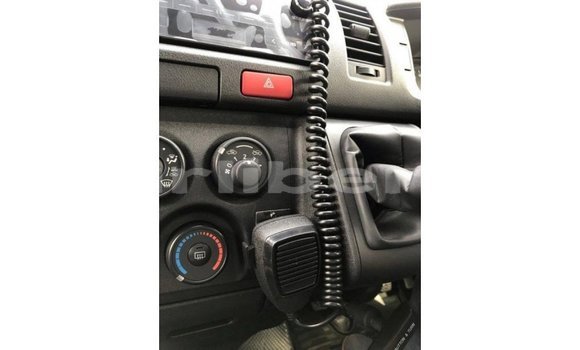 Buy Import Toyota Hiace White Car in Import - Dubai in Bomi County Buy Import Toyota Hiace White Car in Import - Dubai in Bomi County