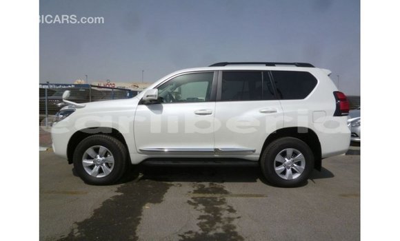 Acheter Import Voiture Toyota Prado Blanc à Import - Dubai, Comté de Bomi Acheter Import Voiture Toyota Prado Blanc à Import - Dubai, Comté de Bomi